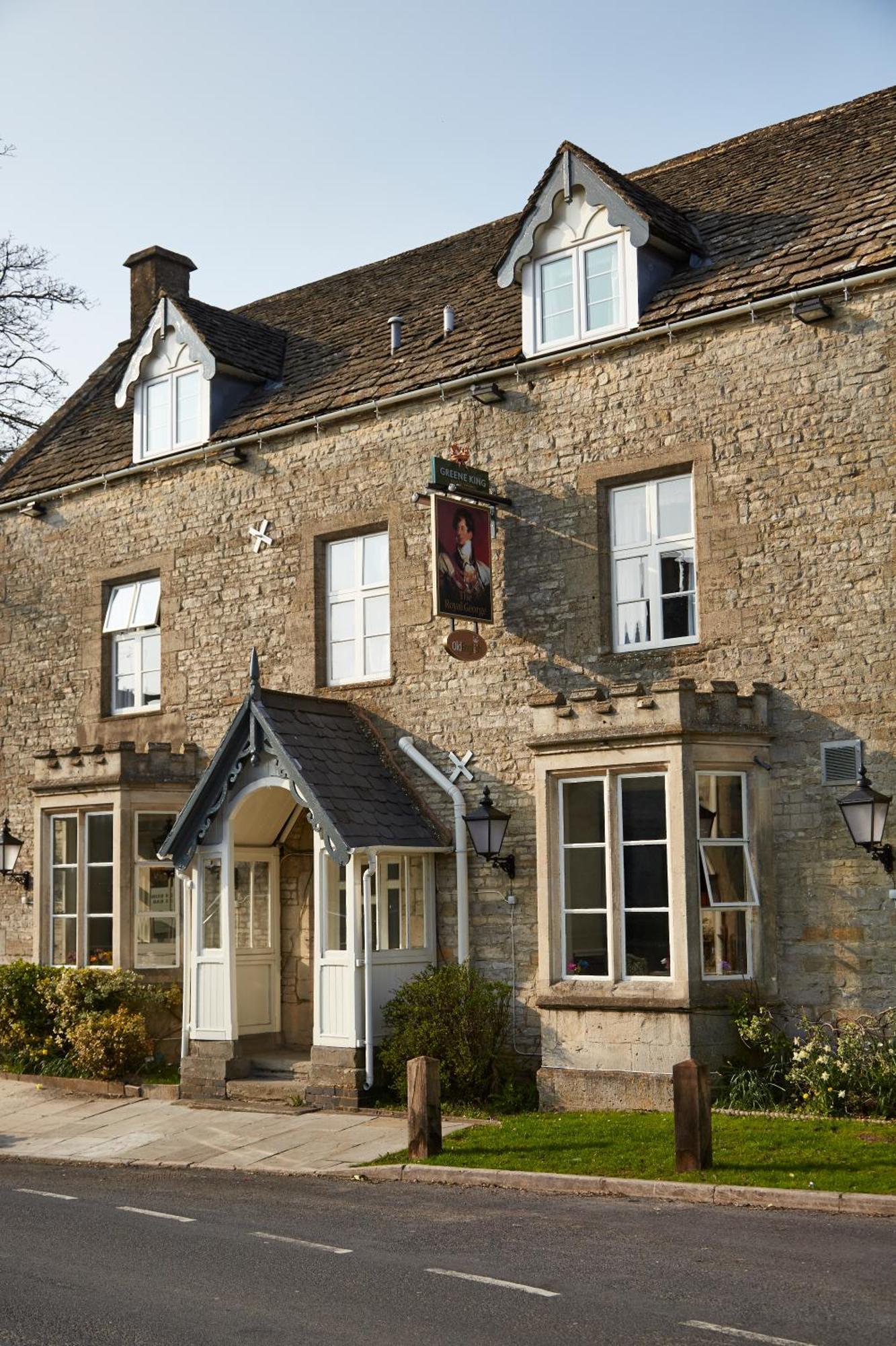 Royal George Hotel By Greene King Inns Birdlip Exterior photo